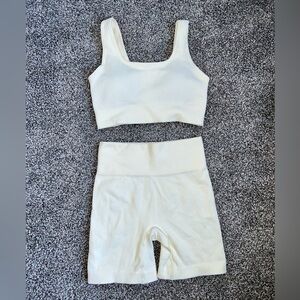 Workout Set 2 Piece Seamless Ribbed Crop Top High Waist Yoga Size Small Beige